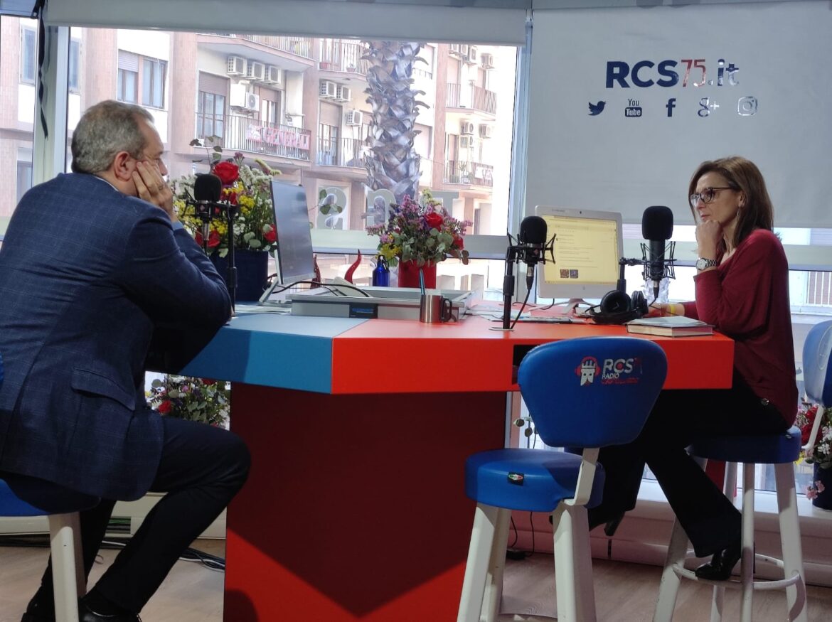 De Magistris Socrate al Caffè